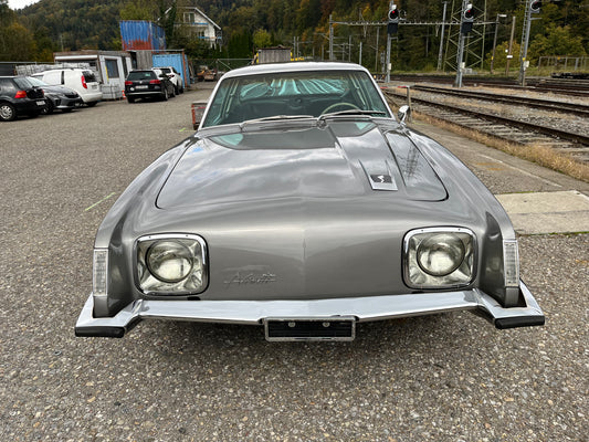 Vintage 1963 Studebacker-Avanti