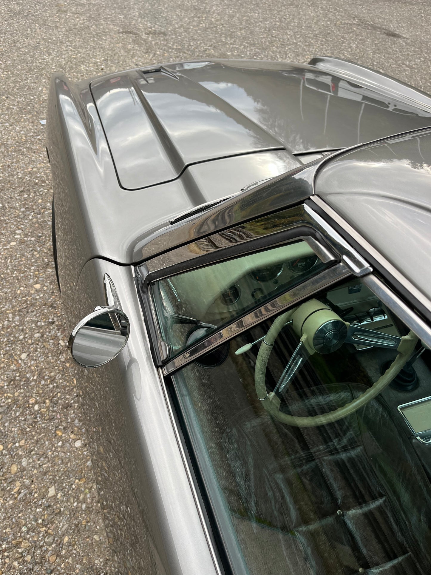 Vintage 1963 Studebacker-Avanti