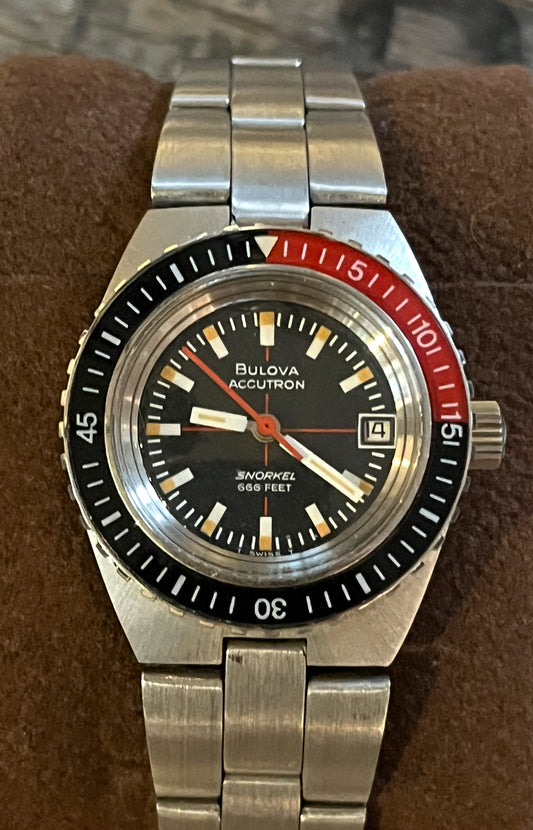 Bulova Accutron 70's vintage Ladie's Dive Watch